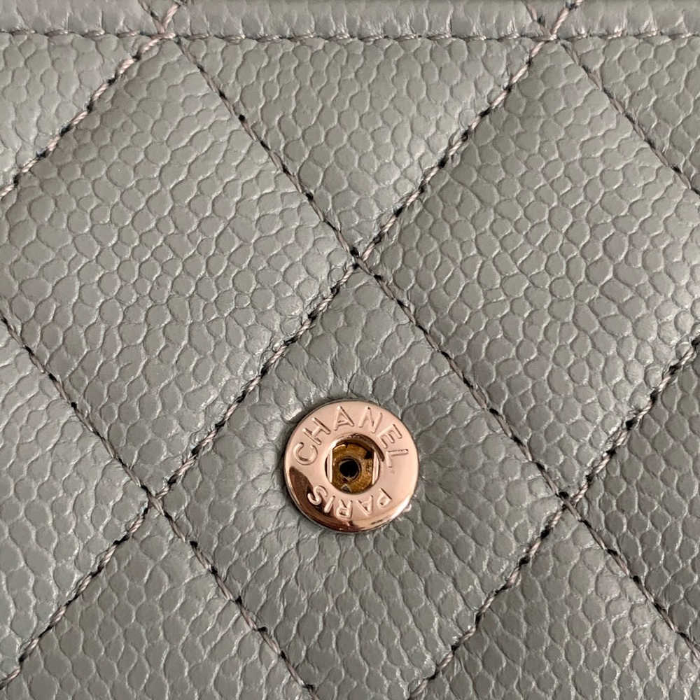 ❌❌SOLD elsewhere❌❌Chanel classic flap card holder - Picture 10 of 13